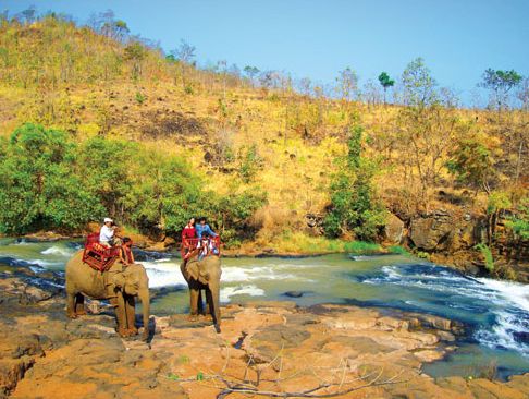 vé máy bay đi gia lai