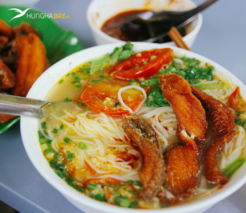 Canh cá Quỳnh Côi