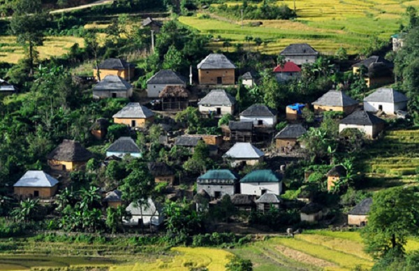 dat-ve-may-bay-di-ha-noi