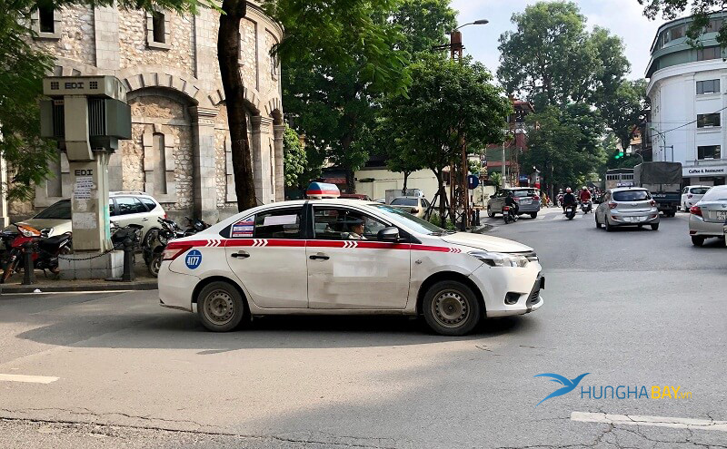 Di chuyển bằng xe Taxi từ Nội Bài về Nam Định