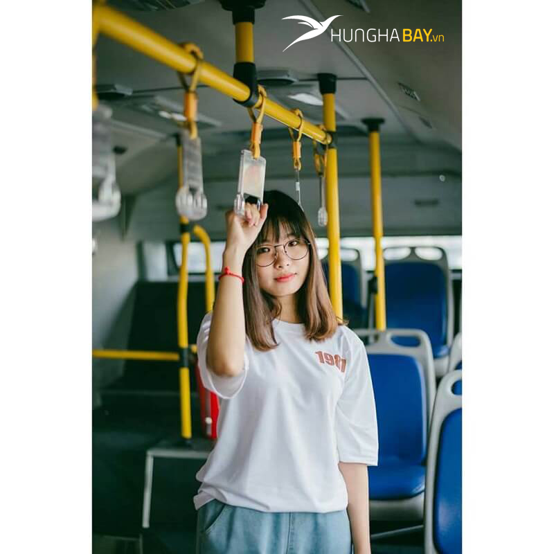 Di chuyển bằng xe buýt từ sân bay về Nam Định