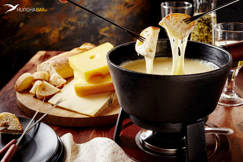 Lẩu phô mai Cheese Fondue