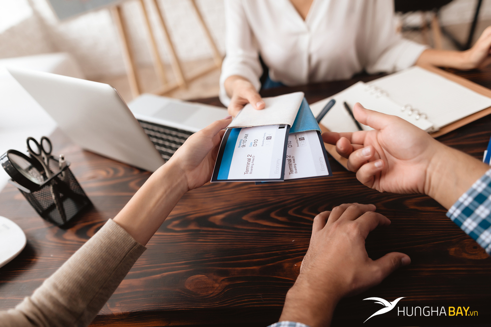 đặt mua vé máy bay đi Quảng Ngãi tại vemaybay6s.vn