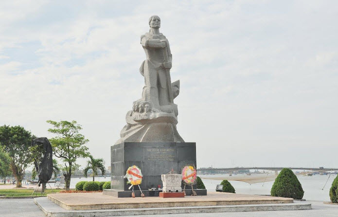 Vé máy bay đồng hới