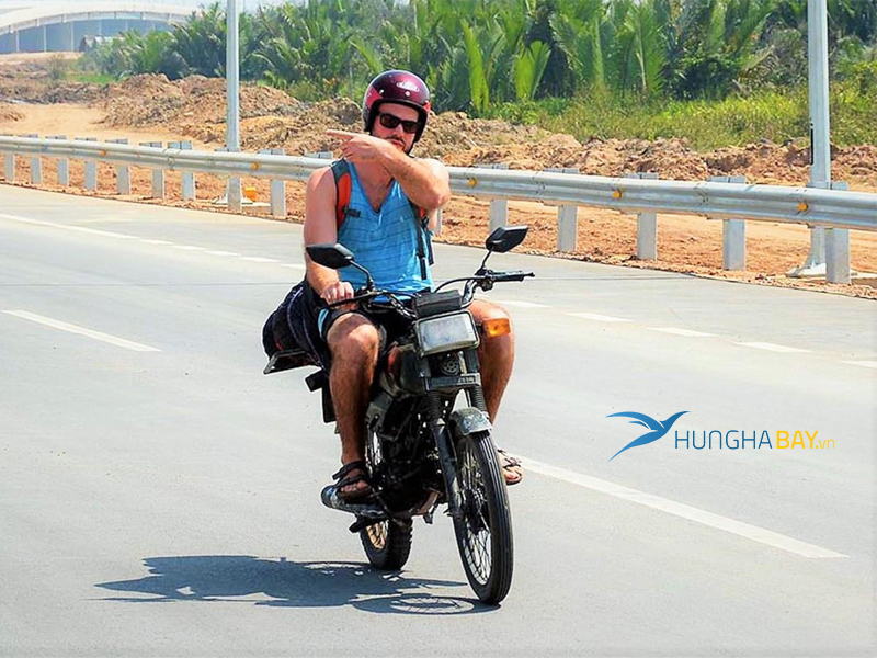 Vé máy bay đi Bắc Ninh - Di chuyển từ sân bay về Bắc Ninh bằng xe máy