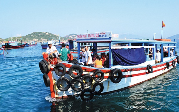 ve-may-bay-di-nha-trang-gia-re