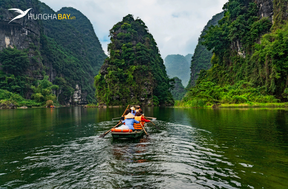 Đi Ninh Bình bằng máy bay