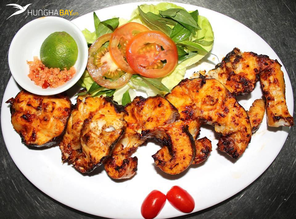 Cá xanh xương nướng bẹ chuối