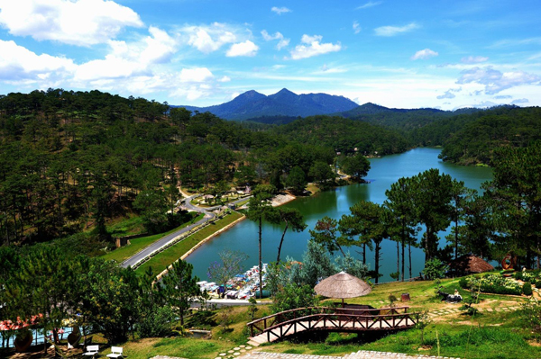 ve-may-bay-tphcm-di-da-lat